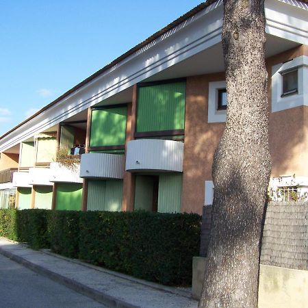 Terre Et Mer Hyeres Bagian luar foto